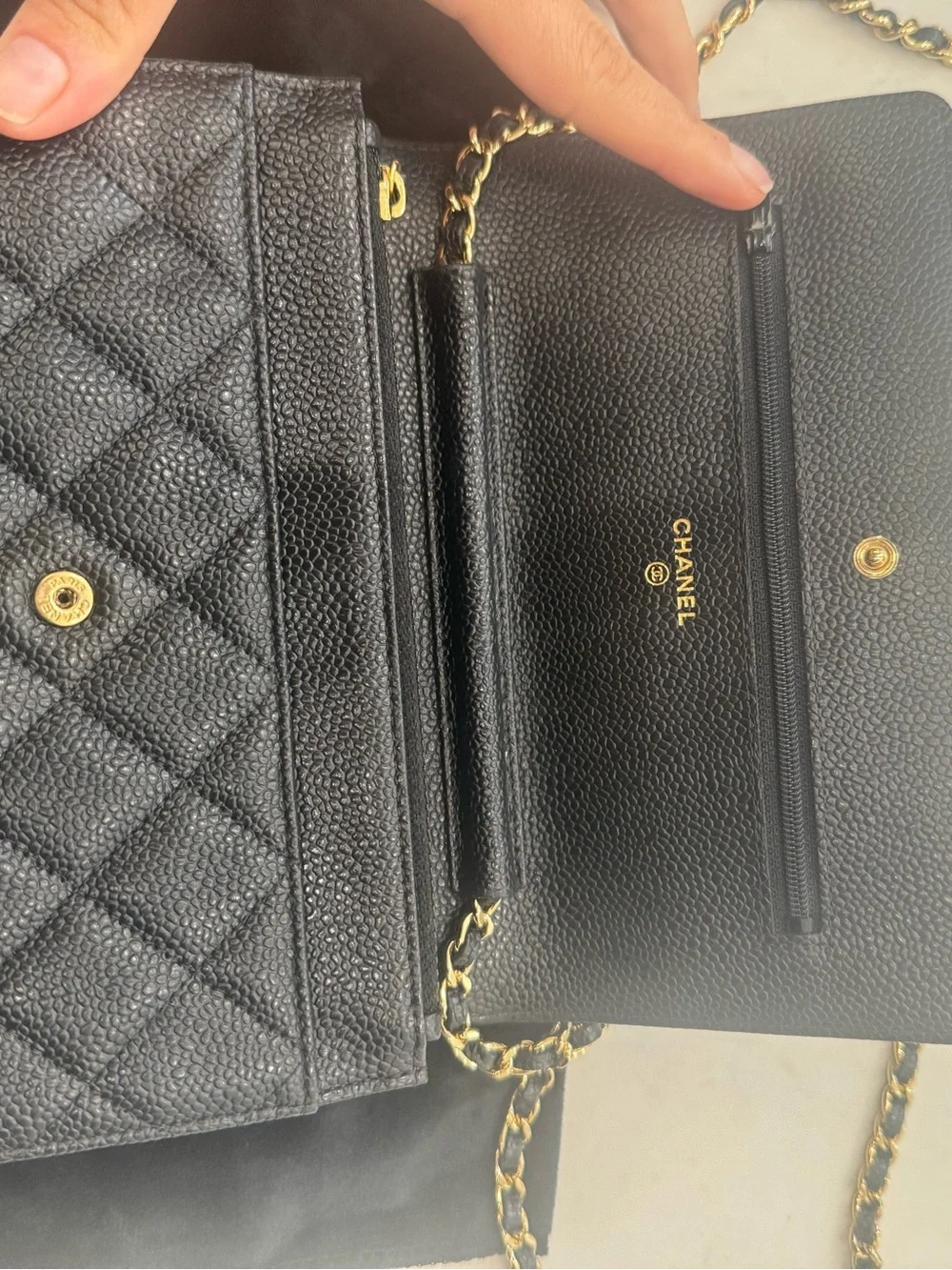 Auth. Chanel classic WOC